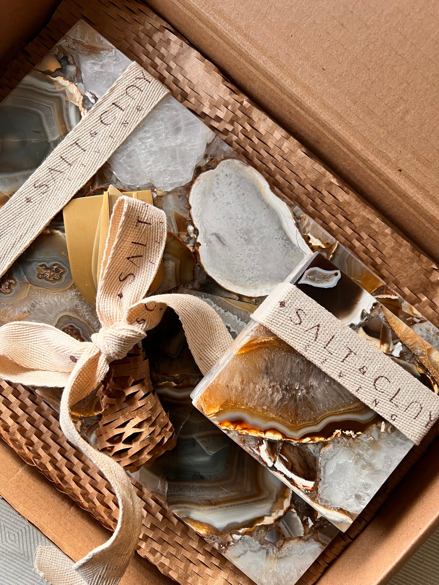 TRUFFLE AGATE CHEESEBOARD