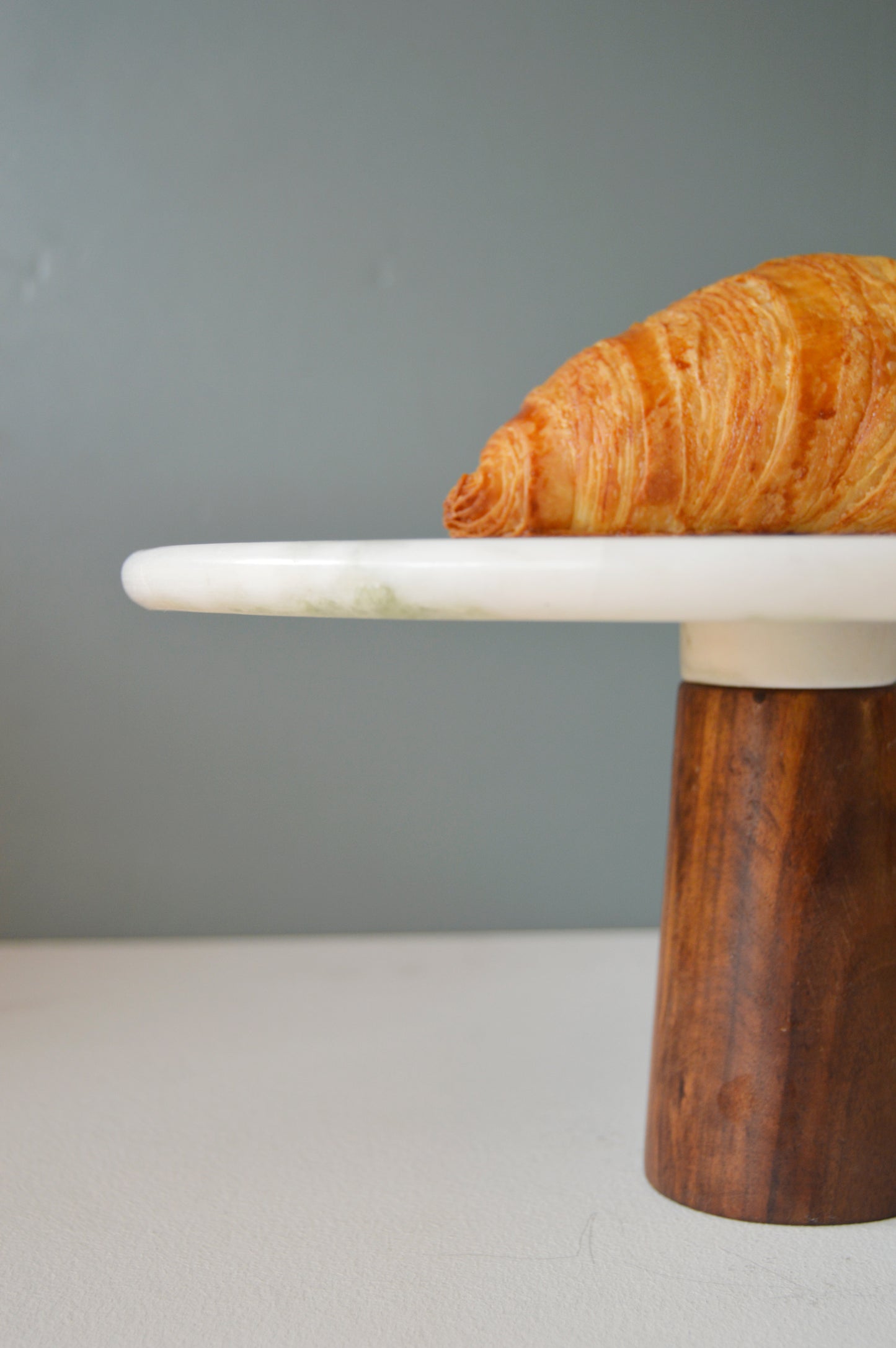 MATCHA MARBLE CAKE STAND