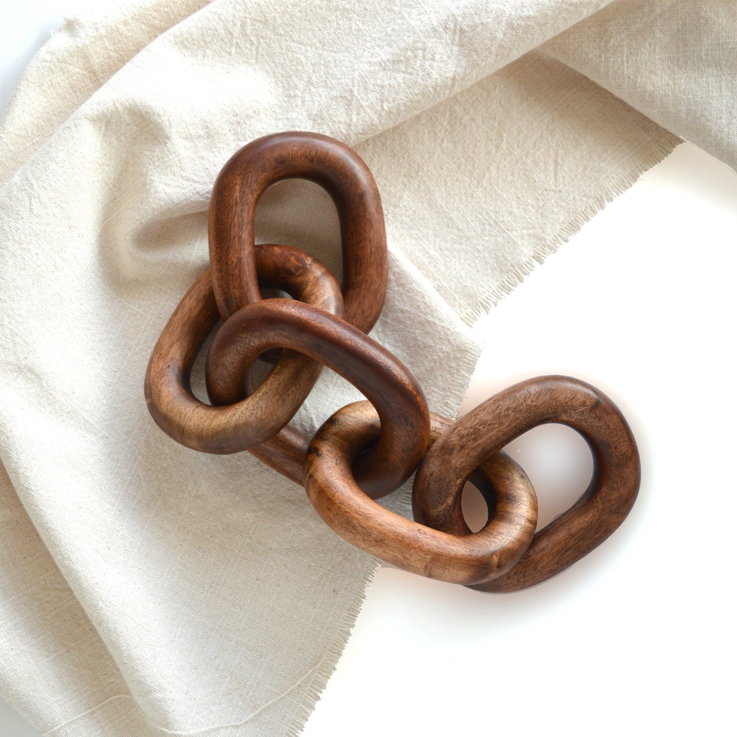 LINKED DÉCOR CHAIN
